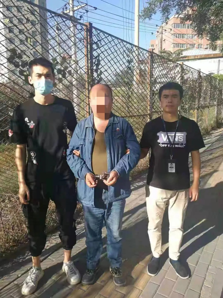 半岛体育app投注-球队主教练遭遇抢劫，警方刑事侦查